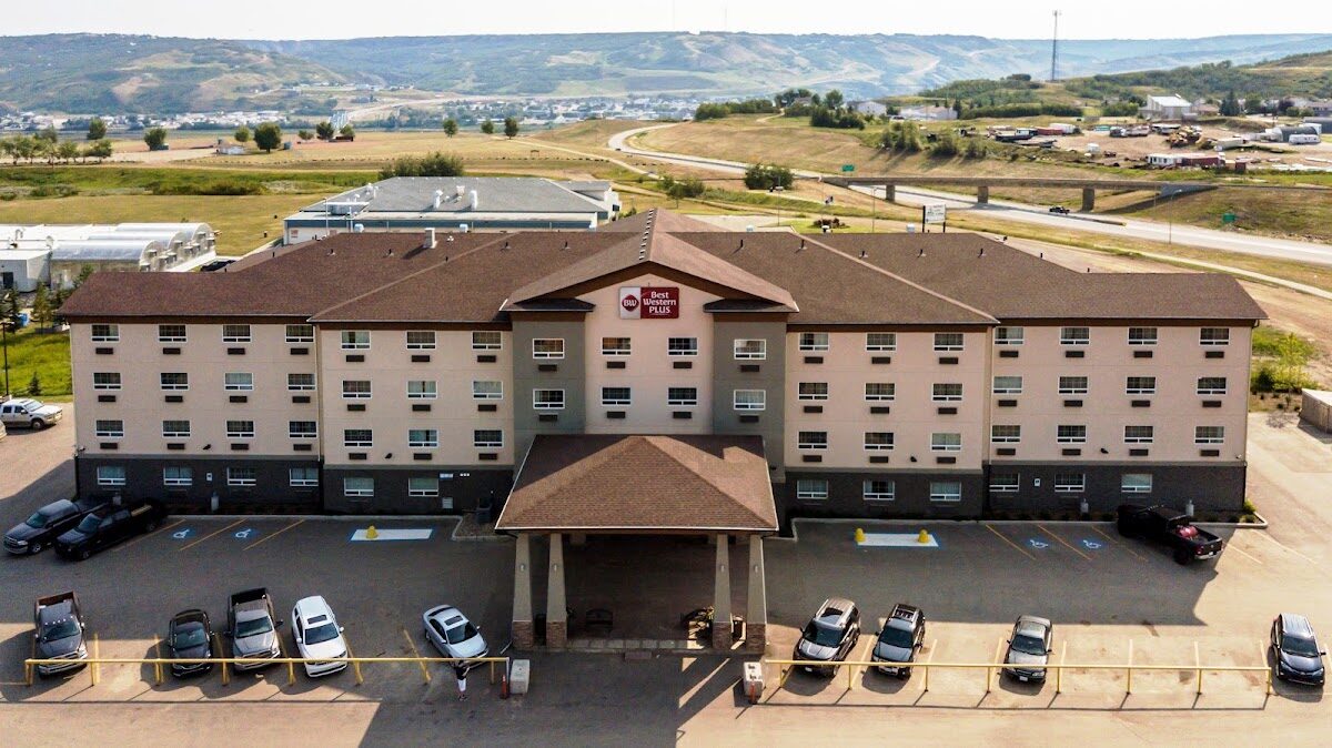 Best Western Plus Peace River Hotel & Suites