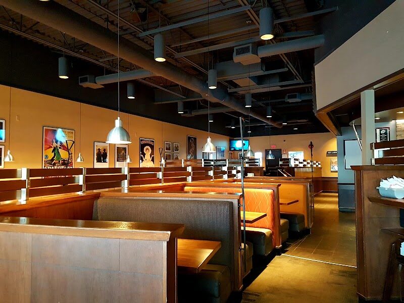 Boston Pizza — photo 1