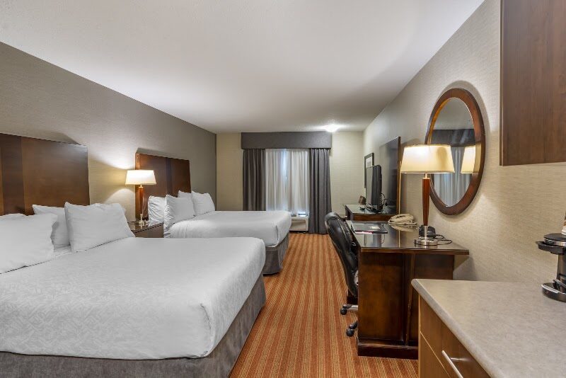 Devonian Hotel and Suites — photo 2