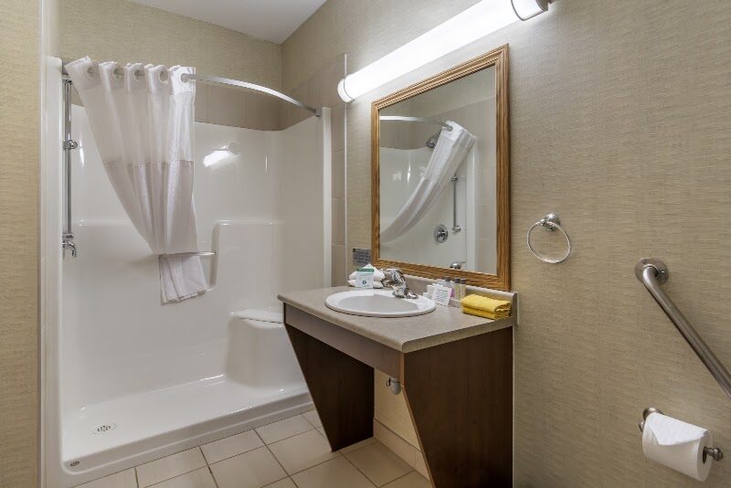 Devonian Hotel and Suites — photo 3