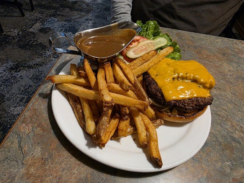 Ernie O's Restaurant & Pub — photo 3