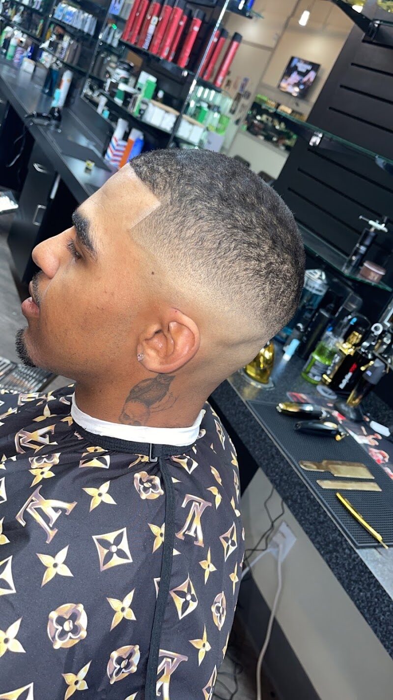 Flyest In The City Barber Studio / Appointments ONLY
