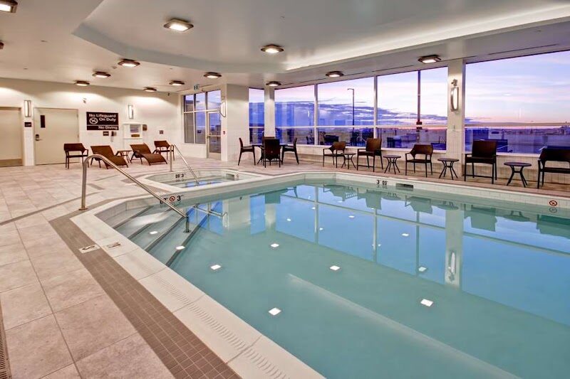 Hampton Inn & Suites by Hilton Grande Prairie — photo 3