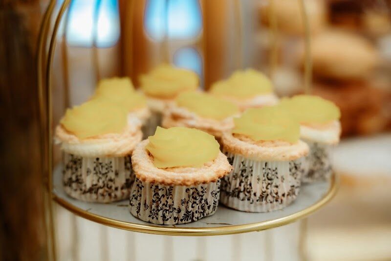 Happy Dough Cakes and Cupcakes