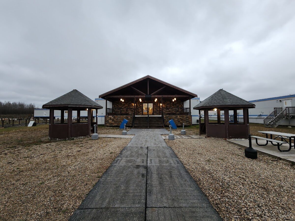 Iosegun Lake Lodge