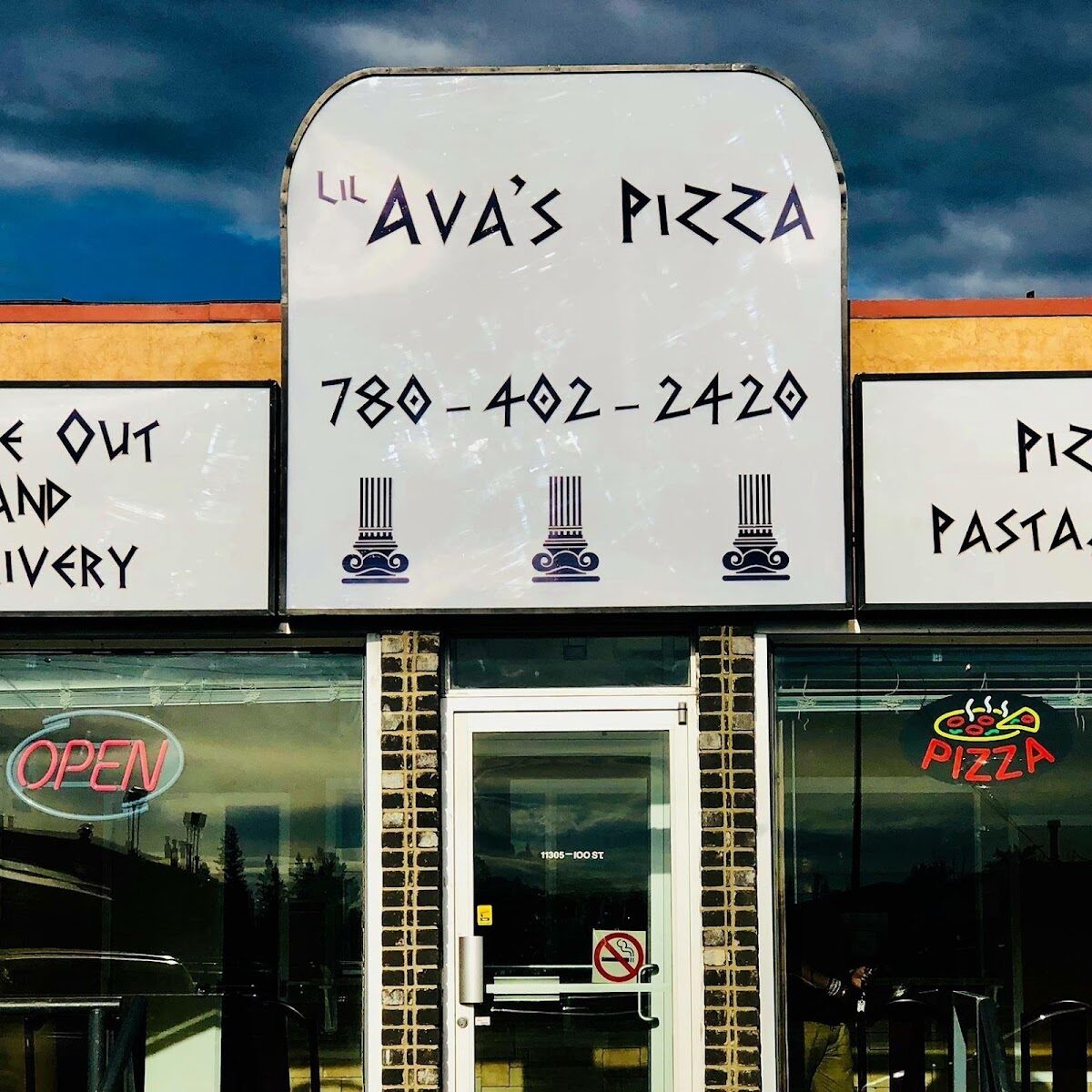 Lil Ava's Pizza & Pasta - Downtown