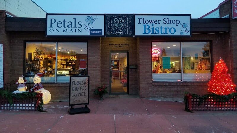 Petals on Main Flowershop Bistro