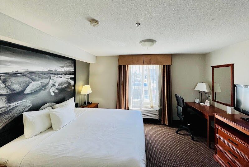 Super 8 by Wyndham Grande Prairie — photo 2