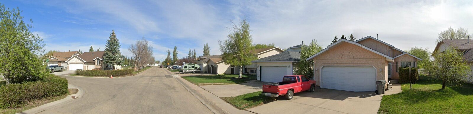 A street in Mission Heights, Grande Prairie